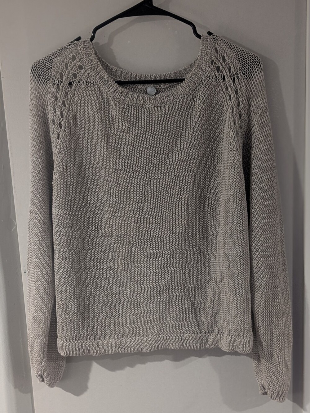 Mossimo Supply Co. Light Gray Openwork Shoulder Knit Sweater
